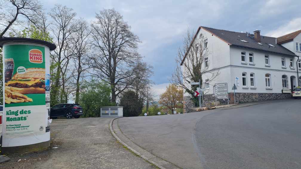 Wohnmobilstellplatz Homberg Einfahrt