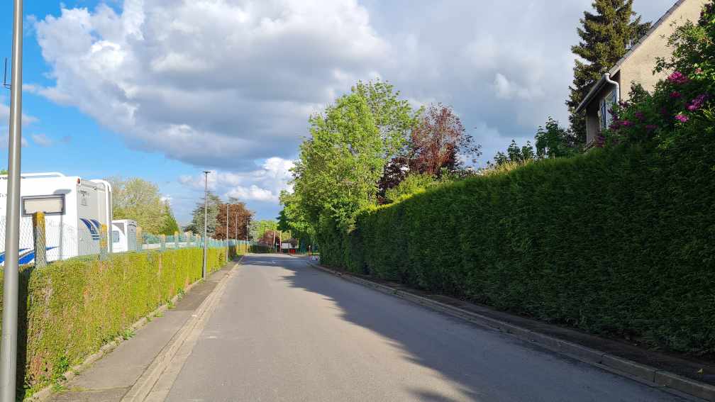 Zufahrt Wohnmobilstellplatz Beauvais