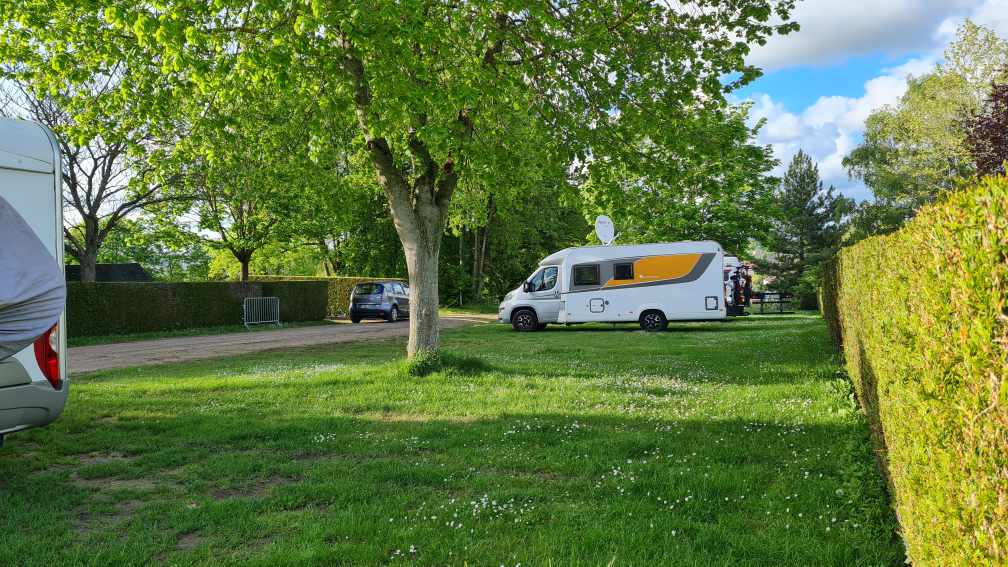 Wohnmobilstellplatz Beauvais Frankreich