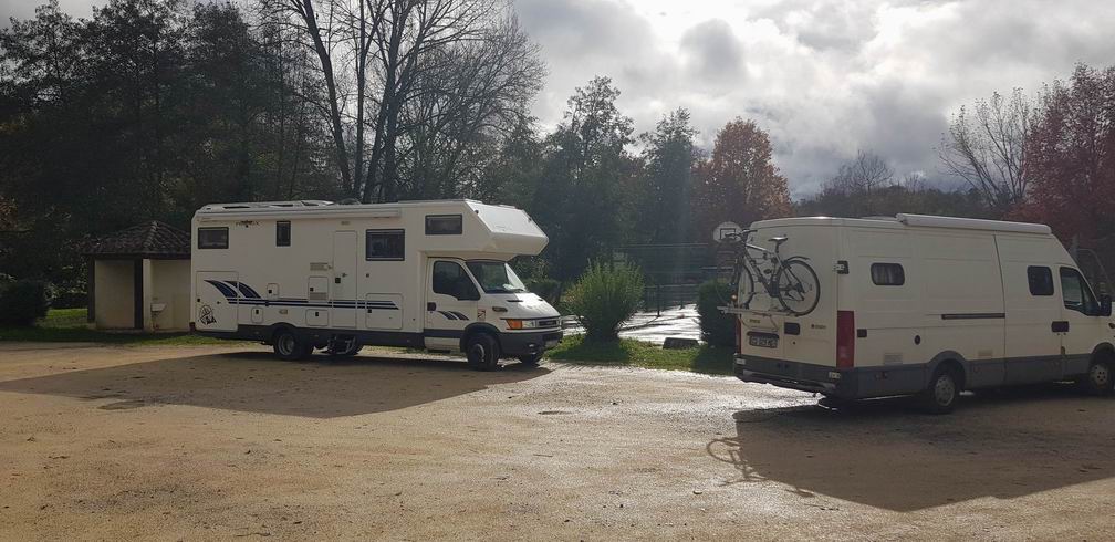 Wohnmobilstellplatz in Cazals