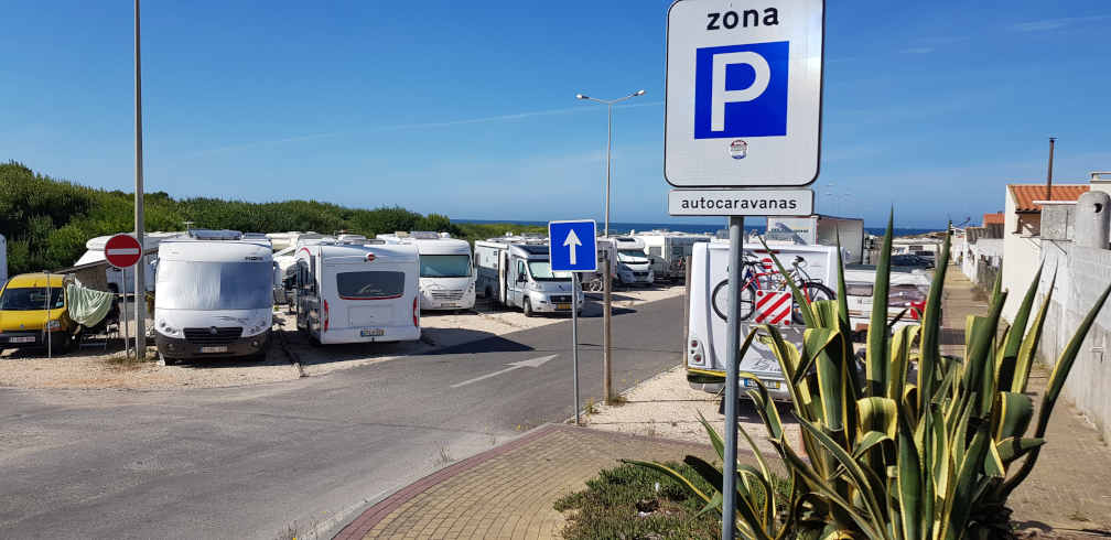 Wohnmobilstellplatz in Lavos