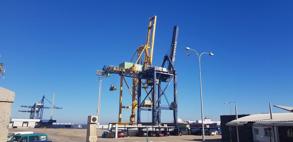 am Hafen Cadiz