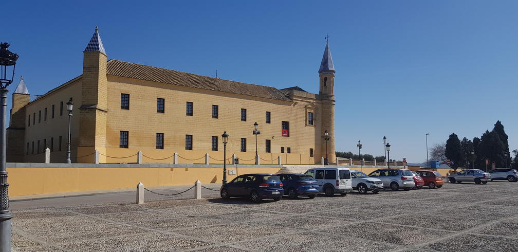 Universität und Kollegiatkirche