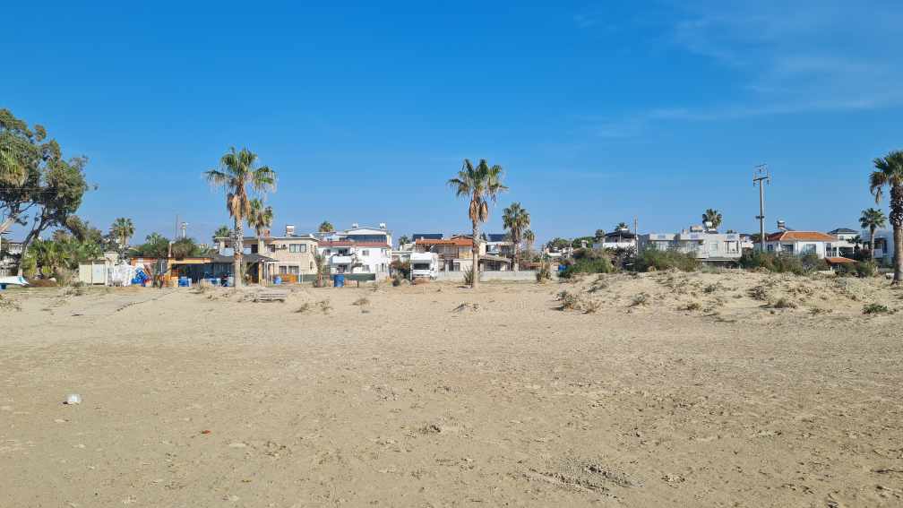 Cafe Ada Strand